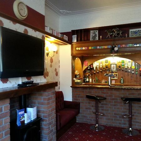 Strides Hotel Blackpool Bagian luar foto