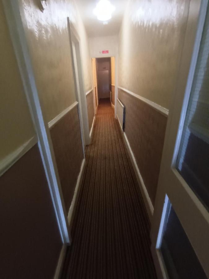 Strides Hotel Blackpool Bagian luar foto