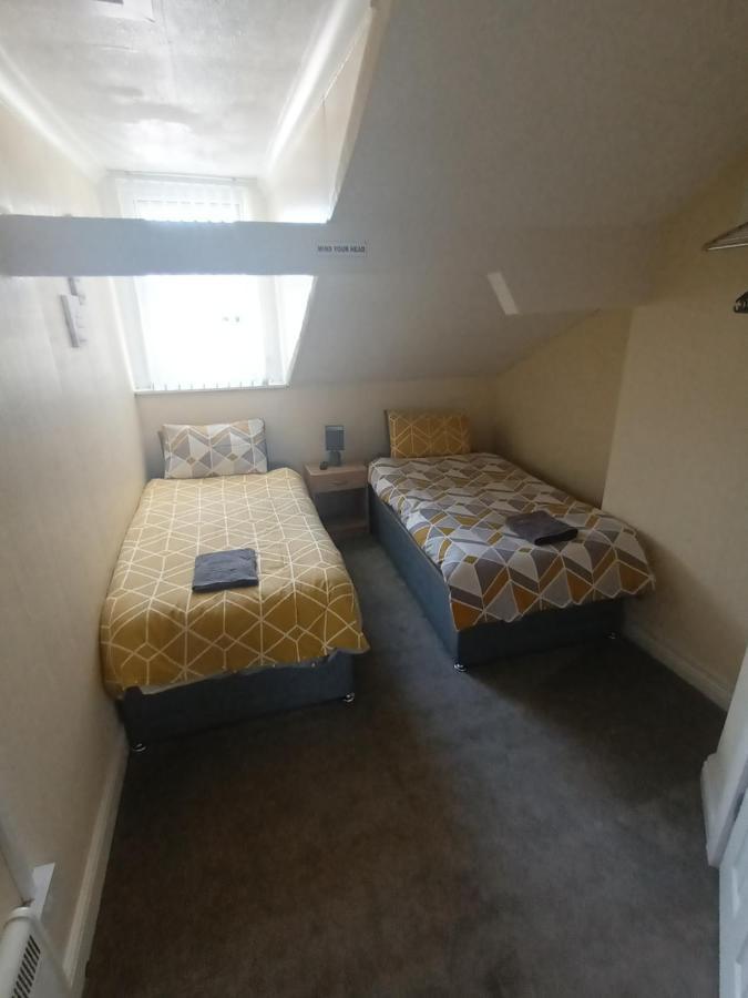 Strides Hotel Blackpool Bagian luar foto