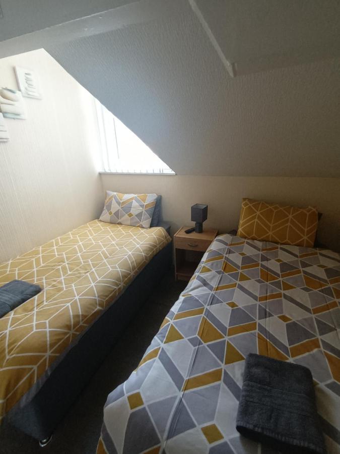 Strides Hotel Blackpool Bagian luar foto