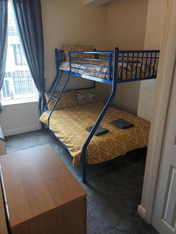Strides Hotel Blackpool Bagian luar foto