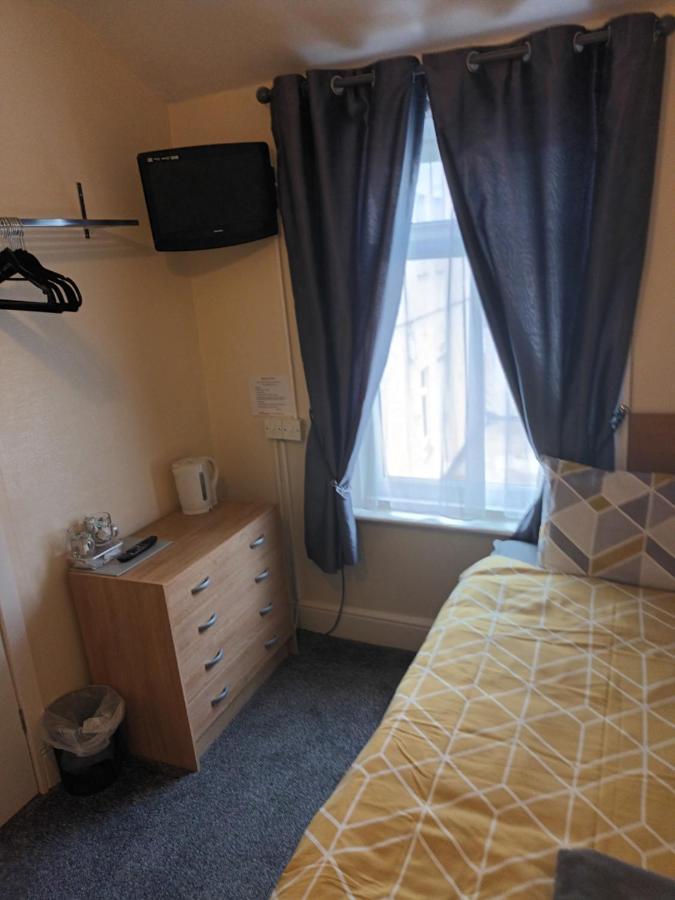 Strides Hotel Blackpool Bagian luar foto