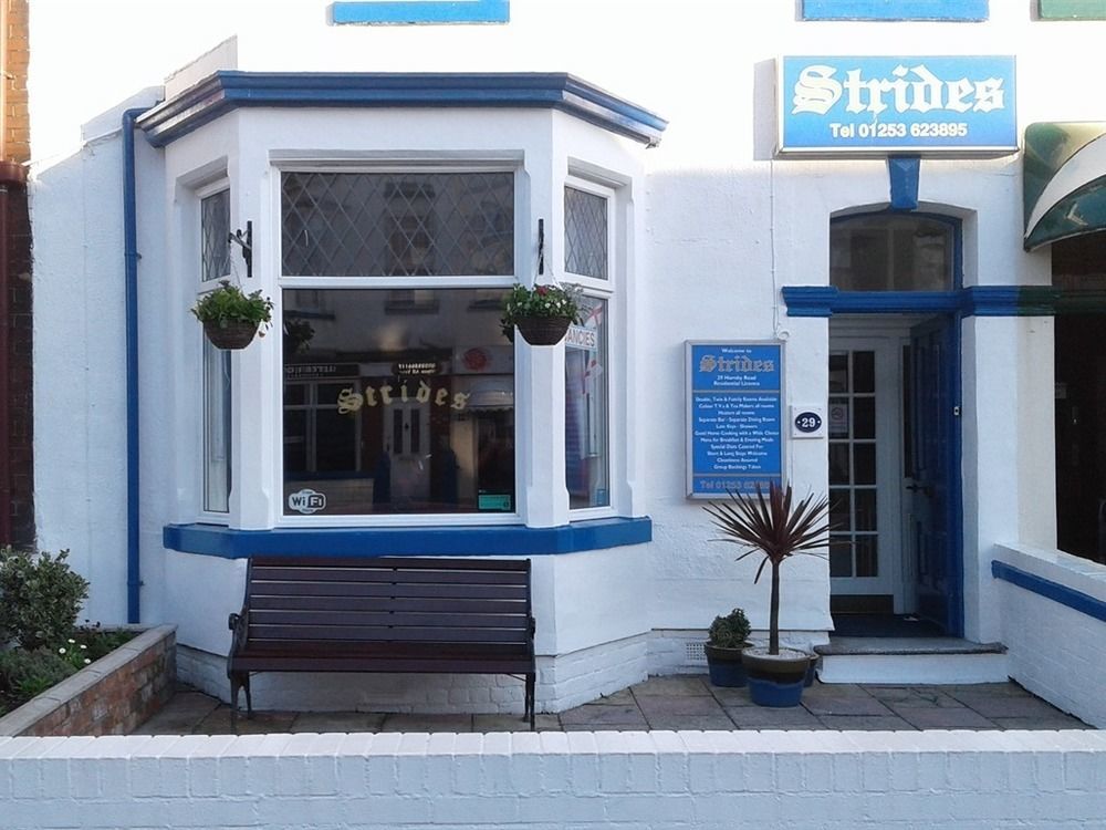 Strides Hotel Blackpool Bagian luar foto